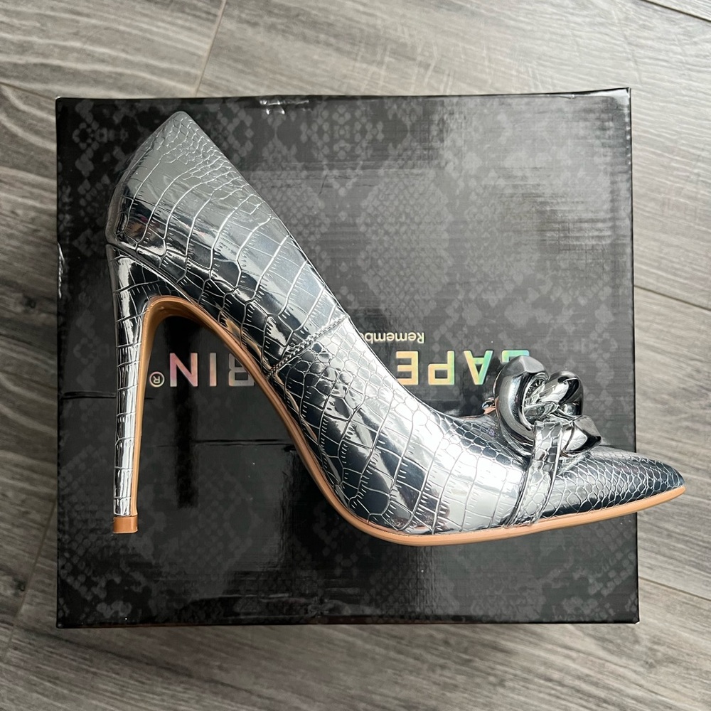 Cape Robbin Silver Heels